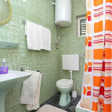 By The Sea Mimice, Omis - 18149 Apartment *