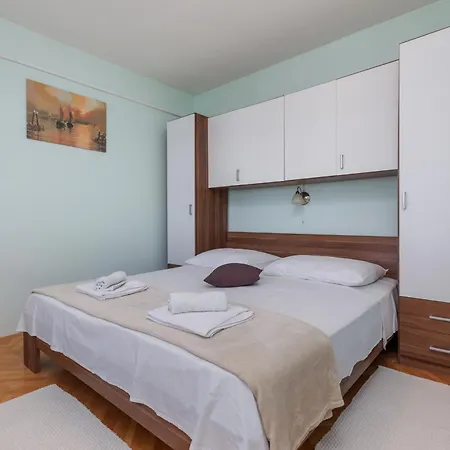 By The Sea Mimice, Omis - 18149 * Mimice